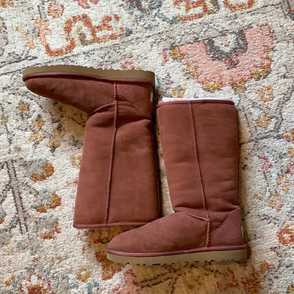 NWOT Ugg Tall boots